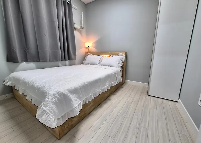 Villa 서울 중심 고려대역5분 신축 방2개 침대2개 거실 화장실 601 Seoul